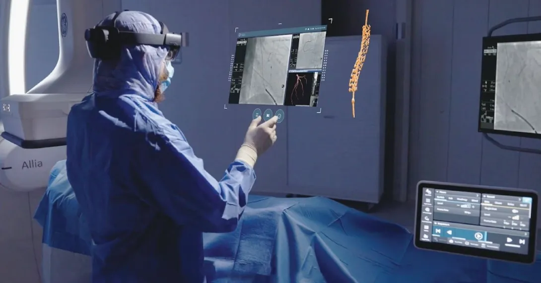 Healthcare provider using OmnifyXR in the surgical setting