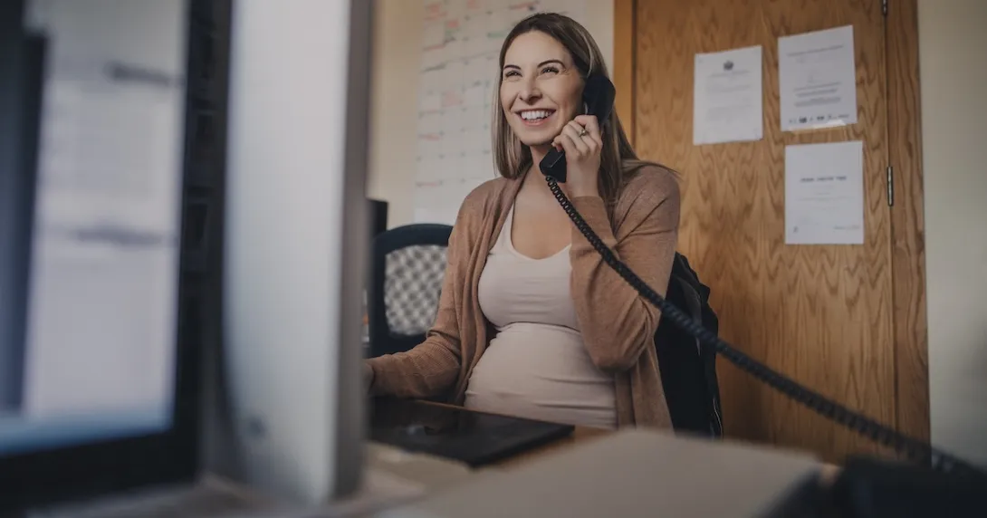 Woman talking on the telephone
